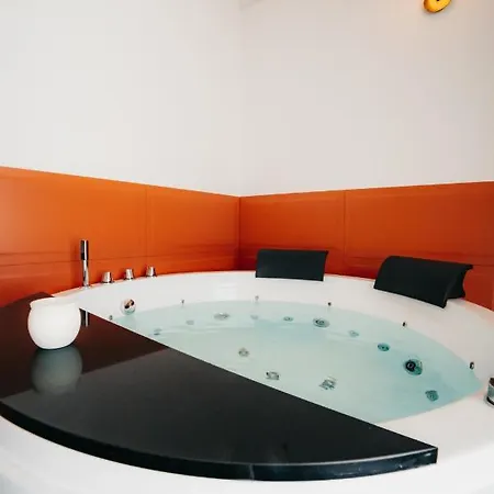 Le Canne Pool And Relax Pulsano