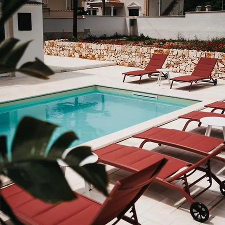 Le Canne Pool And Relax