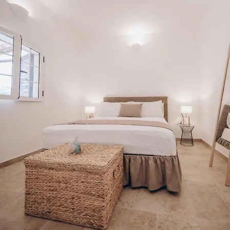 Le Canne Pool And Relax Guest house Pulsano